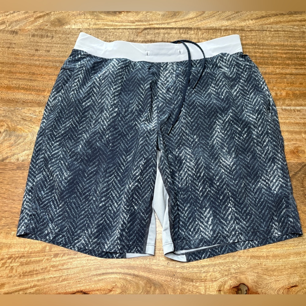 Lululemon Mens T.H.E. Shorts Drawstring Waist Bleached Herringbone Black Size L
